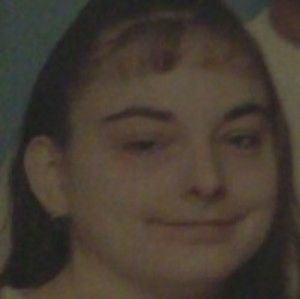 Meet your Posher, Lora